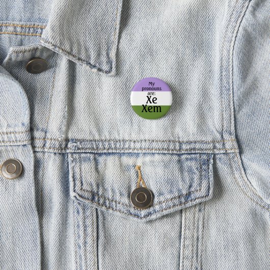 Meine Aussprache lautet: Xe Xem - Genderqueer Flag Button (Beispiel)