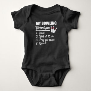 meine Bowling Technik Schüssel mit 10 Button Bete Baby Strampler