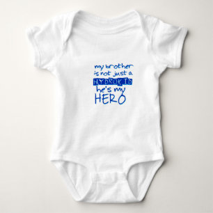 Meine Brüder meinen Helden Baby Strampler