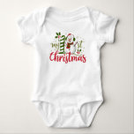 Meine erste Weihnachtstypografie Niedlich Snowman Baby Strampler<br><div class="desc">Mein Niedlicher Weihnachtsjungfrauenjunge Baby Baby Boy Baby Bodysuit im  Snowman Baby Typografie enthält den Text "Mein 1. Weihnachten" in einer modernen Schriftzeichen-Typografie,  die mit einem niedlichen Schneemann betont wird. Perfektes Weihnachtsgeschenk für ein kleines Mädchen oder einen kleinen Jungen. Erstellt von Evco Studio www.zazzle.com/store/evcostudio</div>