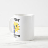 Meine ersten Solar Eclipse Kindermädchen 2024 Sol Kaffeetasse (Vorderseite Links)