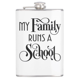 Meine Familie betreibt eine Schule Remor Akademie Flachmann