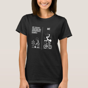 Meine Freunde genießen altersgerechte Hobbys Radfa T-Shirt