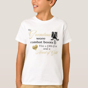Meine Großmutter trug Kampfstiefel T-Shirt