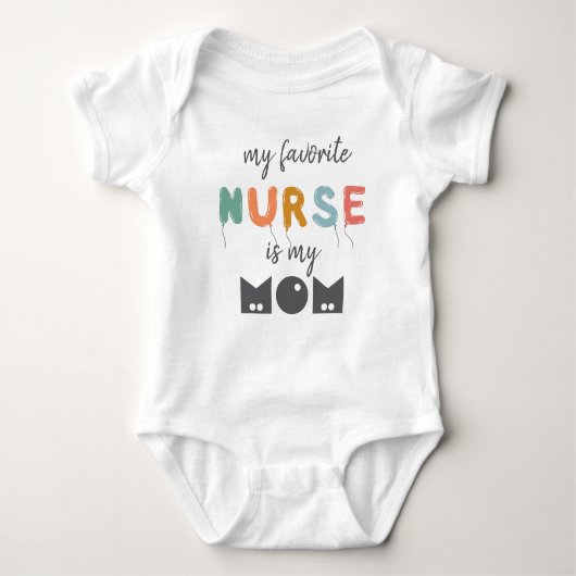 Meine Lieblingsschwester ist meine Mama Niedlich P Baby Strampler (Vorderseite)