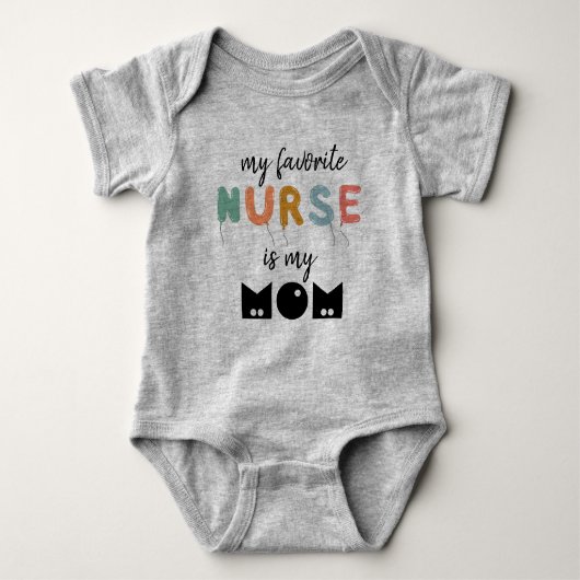 Meine Lieblingsschwester ist meine Mama Niedlich P Baby Strampler (Vorderseite)