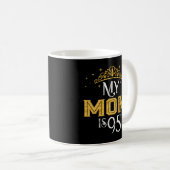 Meine Mama ist 95 1927 95. für Mama Kaffeetasse (VorderseiteRechts)