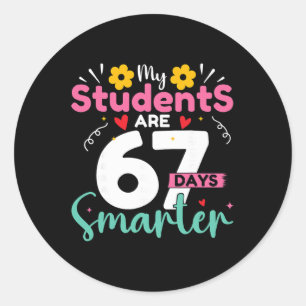 Meine Schüler sind 67 Tage lang smarte Lehrer 100  Runder Aufkleber