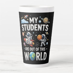 Meine Schüler sind in dieser Weltraumwelt unterweg Milchtasse