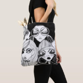 Meine Schwestern bewahren Tasche (Von Nahem)