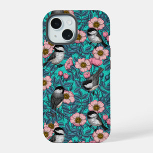 Meisen in der wilden Rose, rosa und blau iPhone 15 Hülle