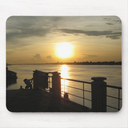 Mekong River Sunset ... Nong Khai, Isaan, Thailand Mousepad (Vorne)