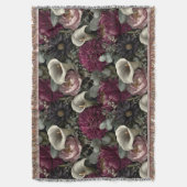 Melancholisches Blumenmuster mit Dahlien und Calla Decke (Vorderseite Vertikal)