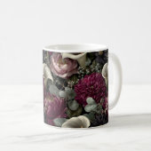Melancholisches Blumenmuster mit Dahlien und Calla Kaffeetasse (VorderseiteRechts)