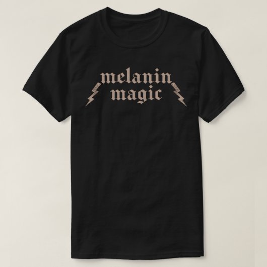 Melanin Magic Typografy Statement Design T-Shirt (Design vorne)