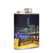 Melbourne Australia CBD Lights over Queen's Bridge Flachmann (Rechts)