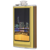 Melbourne Australia CBD Night Lights Flachmann (Links)