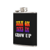 Melden Sie sich im Ground Up an Flachmann (Links)