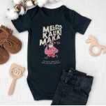 Mele Kalikimaka Santa Flamingo Christmas Getaway B Baby Strampler<br><div class="desc">Hast du vor, zu Weihnachten nach Hawaii zu reisen? Vergessen Sie nicht, den Einheimischen ein frohes Weihnachtsfest mit diesem lustigen und einzigartigen tropischen Abschlag für die Weihnachtszeit zu wünschen. Mit der Phrase Mele Kalikimaka, was frohe Weihnachten bedeutet. Das perfekte Geschenk für jeden, der zu Weihnachten in Hawaii Urlaub macht oder...</div>