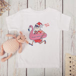 Mele Kalikimaka Santa Flamingo Christmas Getaways Kleinkind T-shirt<br><div class="desc">Hast du vor, zu Weihnachten nach Hawaii zu reisen? Vergessen Sie nicht, den Einheimischen ein frohes Weihnachtsfest mit diesem lustigen und einzigartigen tropischen Abschlag für die Weihnachtszeit zu wünschen. Mit der Phrase Mele Kalikimaka, was frohe Weihnachten bedeutet. Das perfekte Geschenk für jeden, der zu Weihnachten in Hawaii Urlaub macht oder...</div>