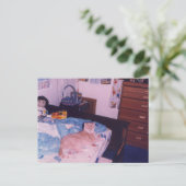 Mellow Katze auf dem Bett Postkarte (Stehend Vorderseite)
