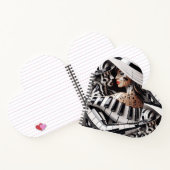 "Melodic Embrace - Heart Shaped Notebook for Music Notizblock (Innenseite)