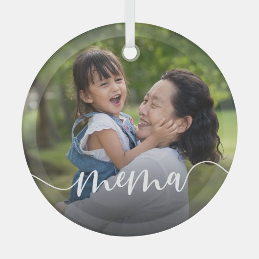 Mema Grandma Script Overlay Ornament Aus Glas (Vorderseite)