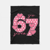 Meme 67 6 7 Six Seven Funny Valentines Day Fleecedecke (Vorderseite)