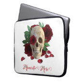 Memento Mori. Schädel mit rote Rosen Laptopschutzhülle (Vorderseite Links)