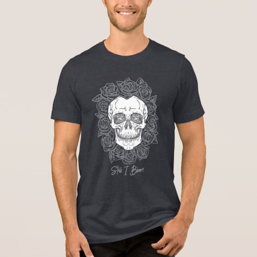 Memento Mori! Schädel und Rose, handgezeichnet Tri-Blend Shirt (Vorderseite)