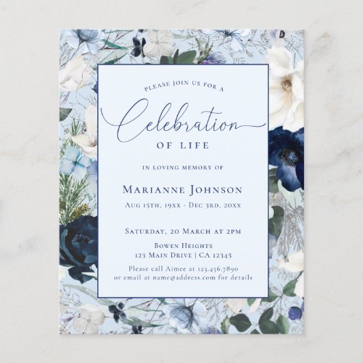 Memorial Blue Floral Feier des Lebens Flyer (Vorne)