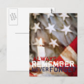 Memorial Candle mit Flag Postkarte (Vorne/Hinten)