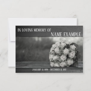 Memorial Cards Ein Strauß mit weißen Rosen-Monochr