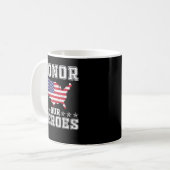 Memorial Day Honor our Heroes Military Veterans Kaffeetasse (Vorderseite Links)