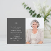 Memorial Einfaches Minimalistisches modernes Foto Dankeskarte (Stehend Vorderseite)