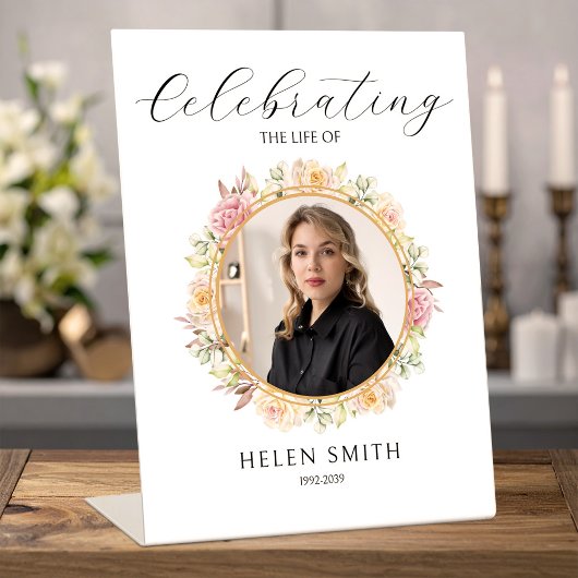 Memorial Elegant Floral Wreath for Daughter Sockelschild