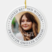 Memorial Loved Jenseits der Worte Einfaches Chic F Keramik Ornament (Hinten)