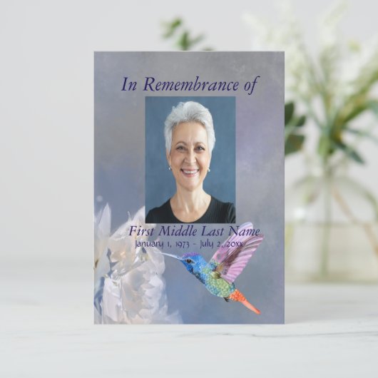 Memorial Service Hummingbird Garden Blume Custom Einladung (Stehend Vorderseite)