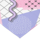 Memphis Active Pink Lilac 80 Tischdecke (Schrägansicht)