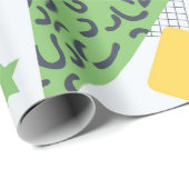 Memphis-Inspirierte Geometrie mit Grün und Gelb Geschenkpapier (Rolleneckpunkt)