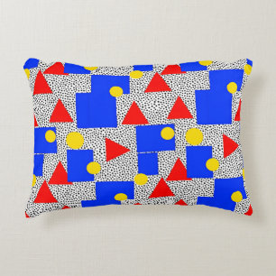 Memphis-Stil geometrisch, fett, Primärfarbe Abstra Dekokissen