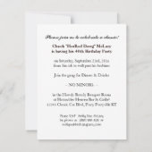 Men Birthday V8 Chrome Emblem Car Theme Einladung (Rückseite)