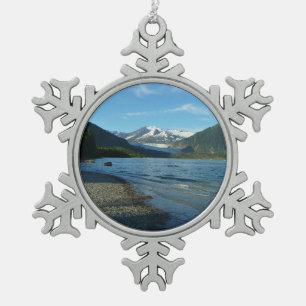 Mendenhall Lake in Juneau Alaska Schneeflocken Zinn-Ornament