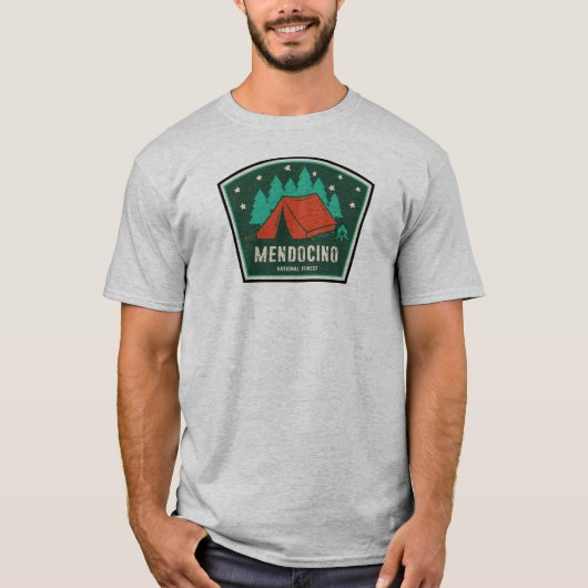 Mendocino National Forest Camping T-Shirt (Vorderseite)