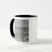 Menge am Strand Tasse (Vorderseite Links)