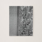 Menge auf Strand Puzzle (Vertikal)
