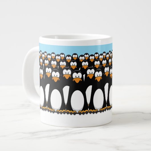 Menge lustiger CartoonPenguins auf Schnee Jumbo-Tasse (Vorderseite Links)
