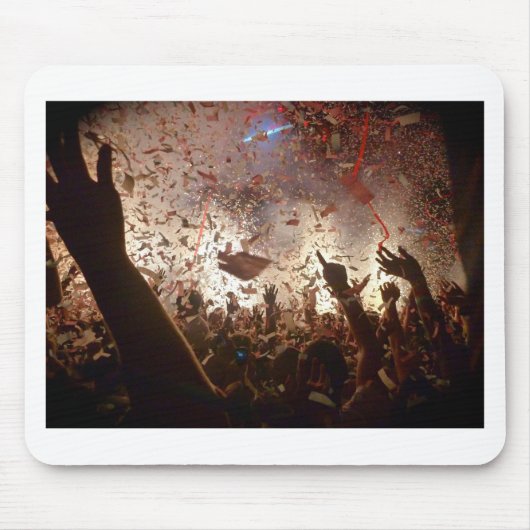 Menge partying mousepad (Vorne)