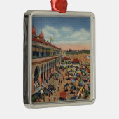 Mengen auf dem Strand vor Kasino Silbernes Ornament (Rechts)