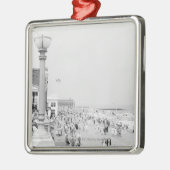 Mengen auf Esplanade Silbernes Ornament (Links)